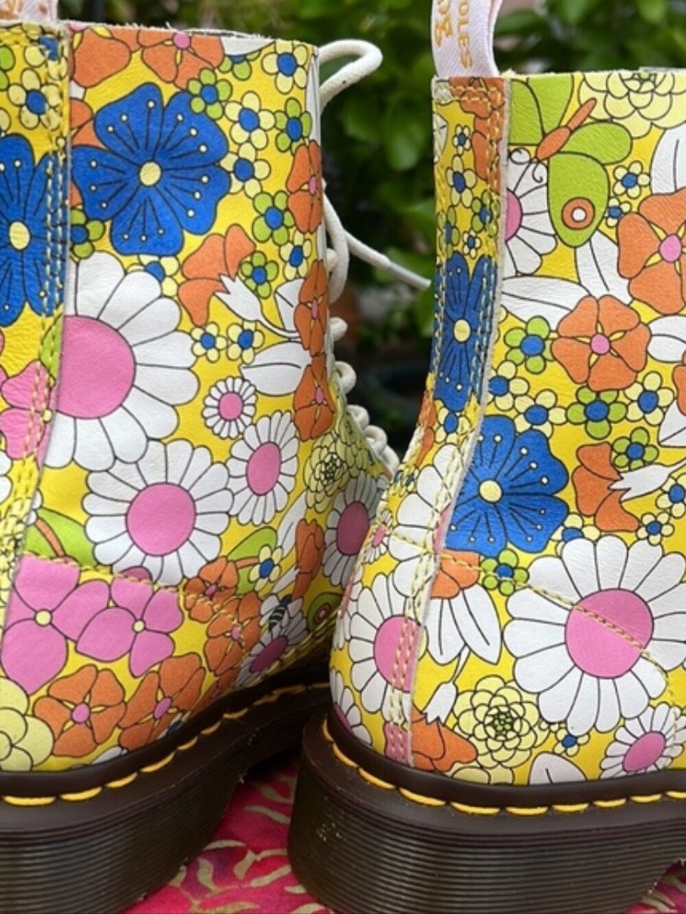 Dr. Martens RARE Pascal Daisy Retro  Floral Lace-Up Boots. Size 8 - Picture 9 of 15